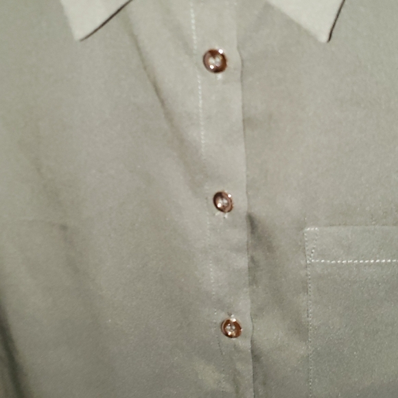 Olive color blouse - Picture 3 of 4